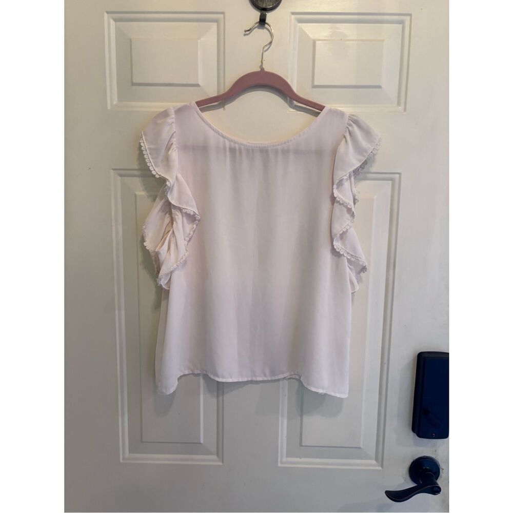 BB Dakota Cream Flutter Sleeve Blouse - Picture 3 of 5
